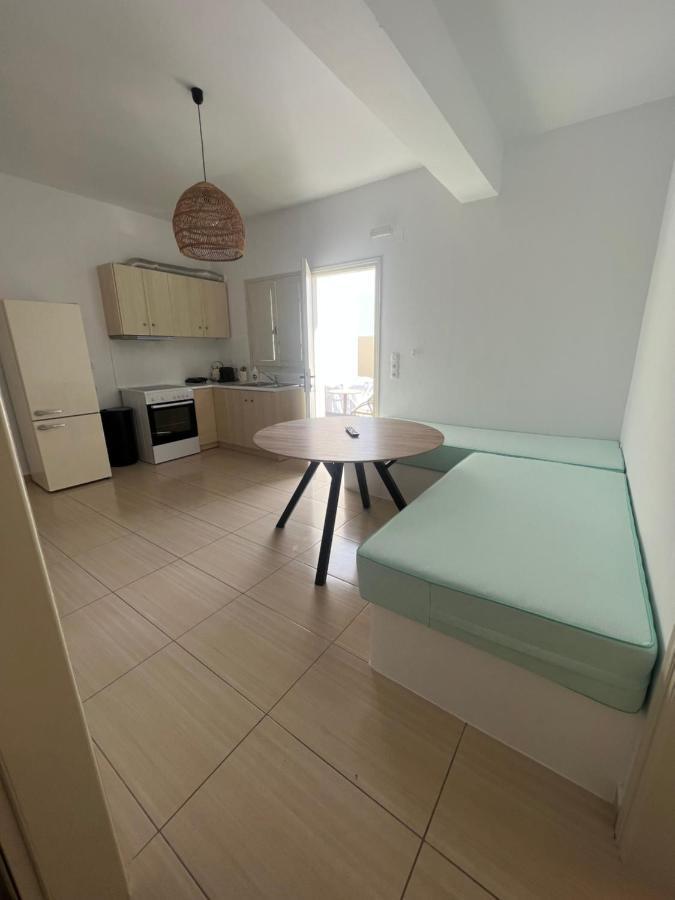 Blackrock Suites Karterados  Luaran gambar